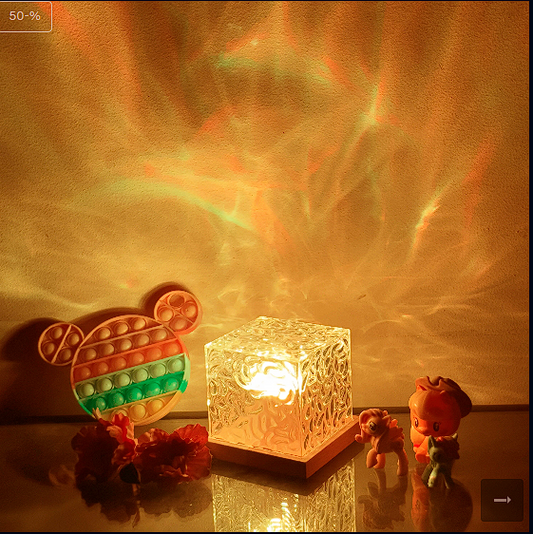 Luminate Cube Lamp